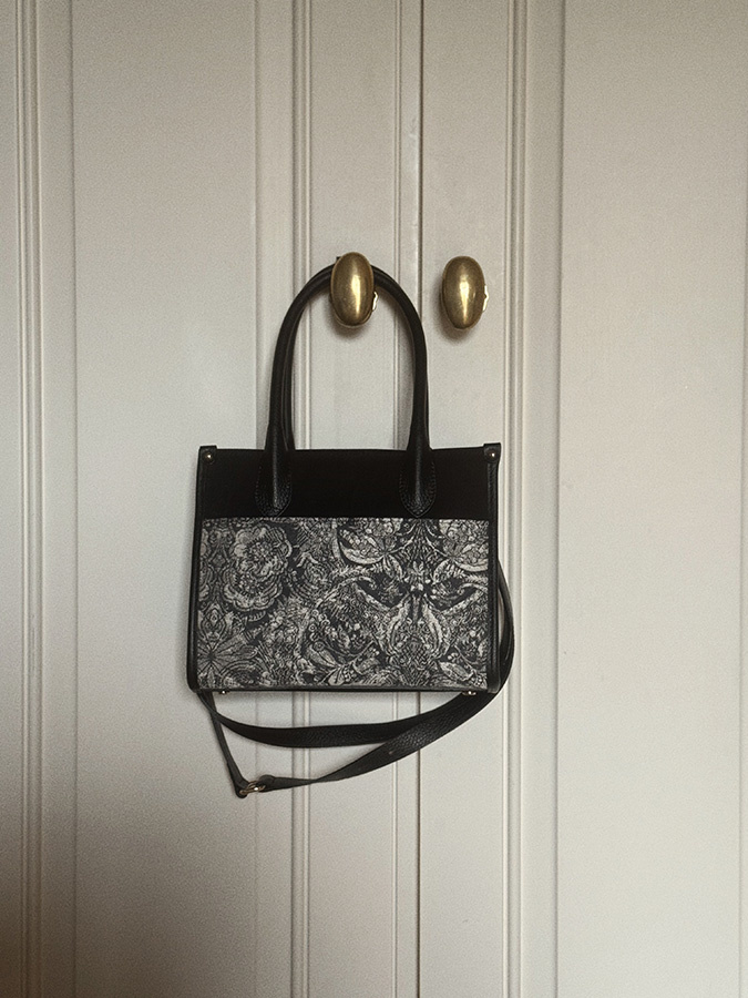 Damska torebka skórzana zamszowa Bellagio Fiori Nero