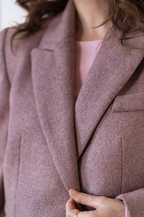 Krótka damska marynarka wełniana Verona Poudre 