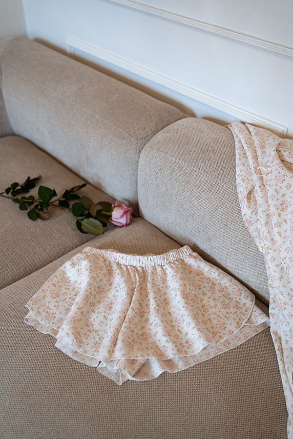 Damskie szorty z wiskozy Madalene Floral Rose 