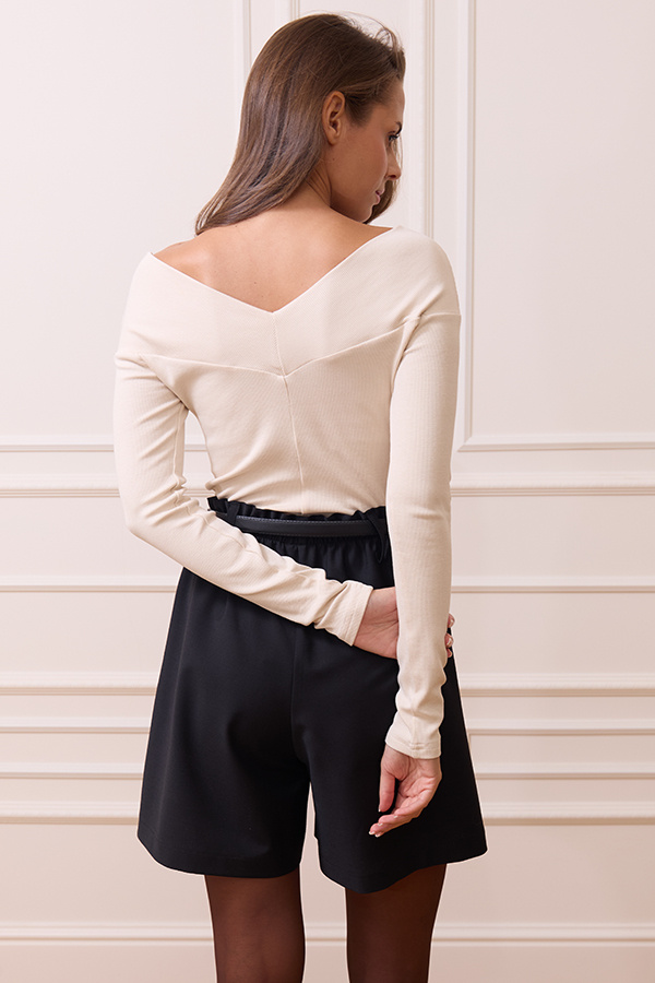 Damskie szorty wełniane Émilie Noire