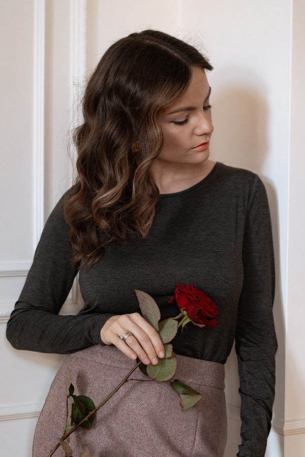 Damski longsleeve z modalu Monique Graphite