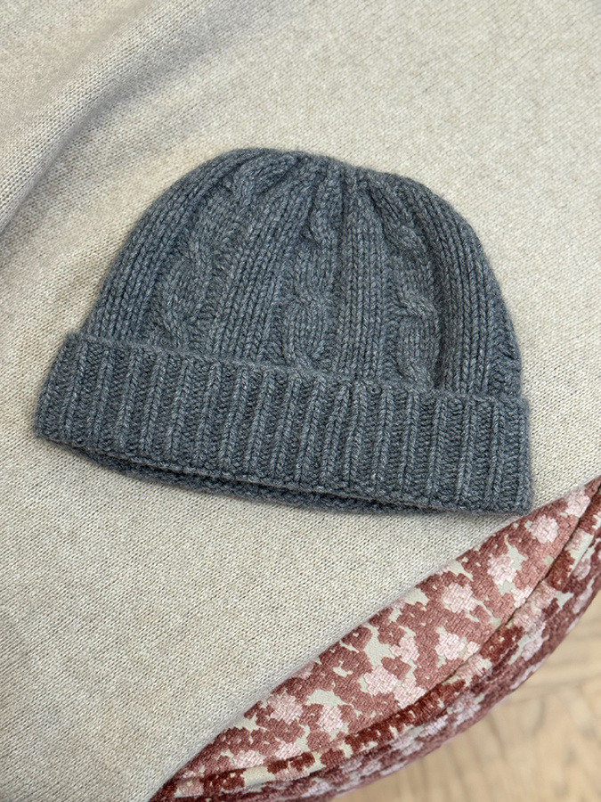 Damska czapka z kaszmirem i jedwabiem Ombra Gris 