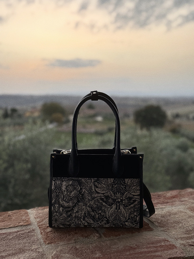 Damska torebka skórzana zamszowa Bellagio Fiori Nero