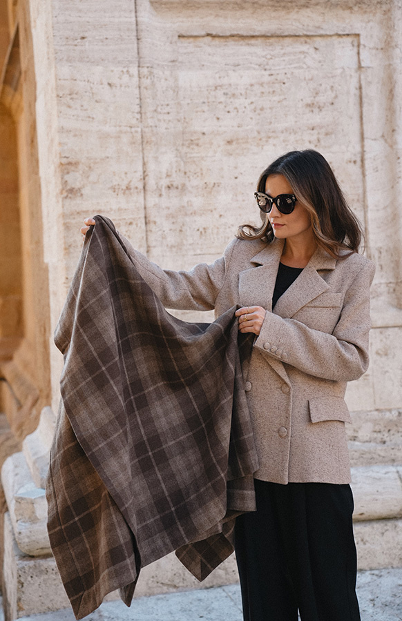 Chusta wełniana Rosalind Chocolate