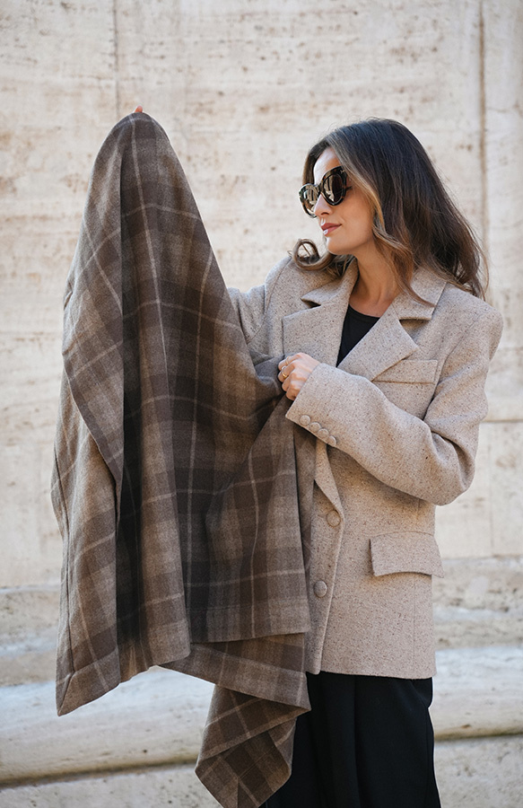 Chusta wełniana Rosalind Chocolate