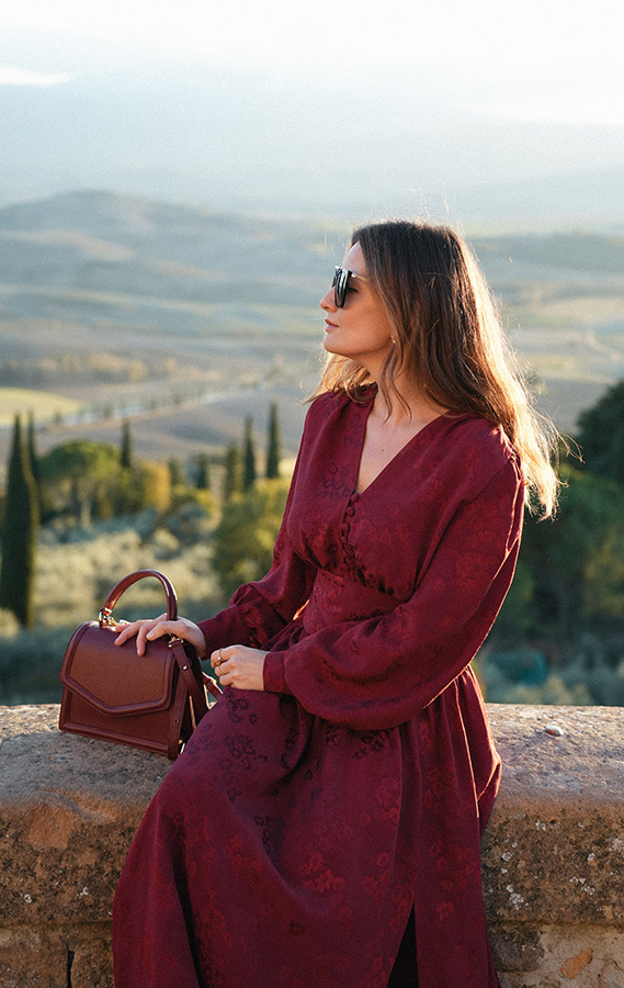 Sukienka żakardowa midi z wiskozy Celestino Bordeaux 