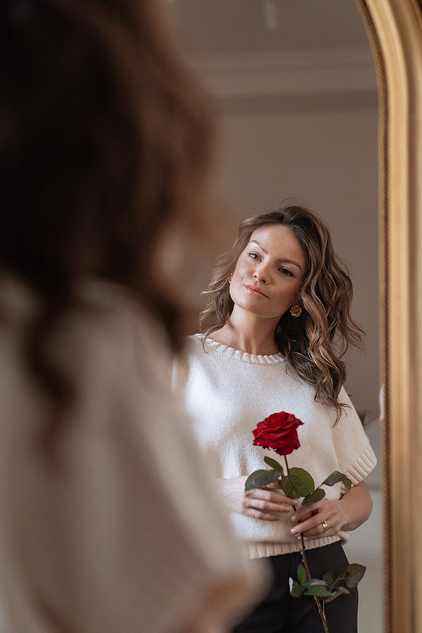 Damski sweter wełniany z kaszmirem Maeve Crème 