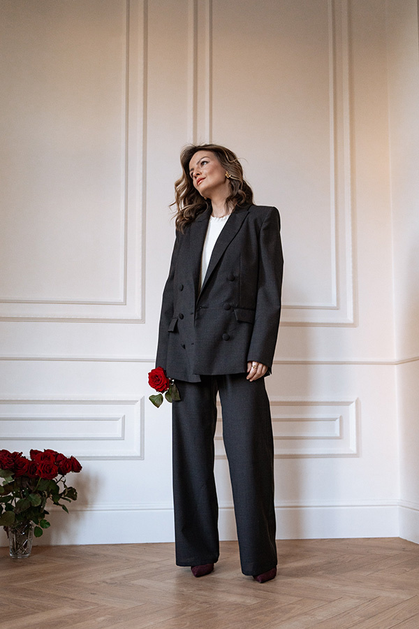 Damskie spodnie wełniane Federica Elegance Classique