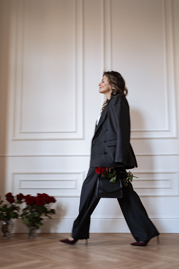 Damskie spodnie wełniane Federica Elegance Petit