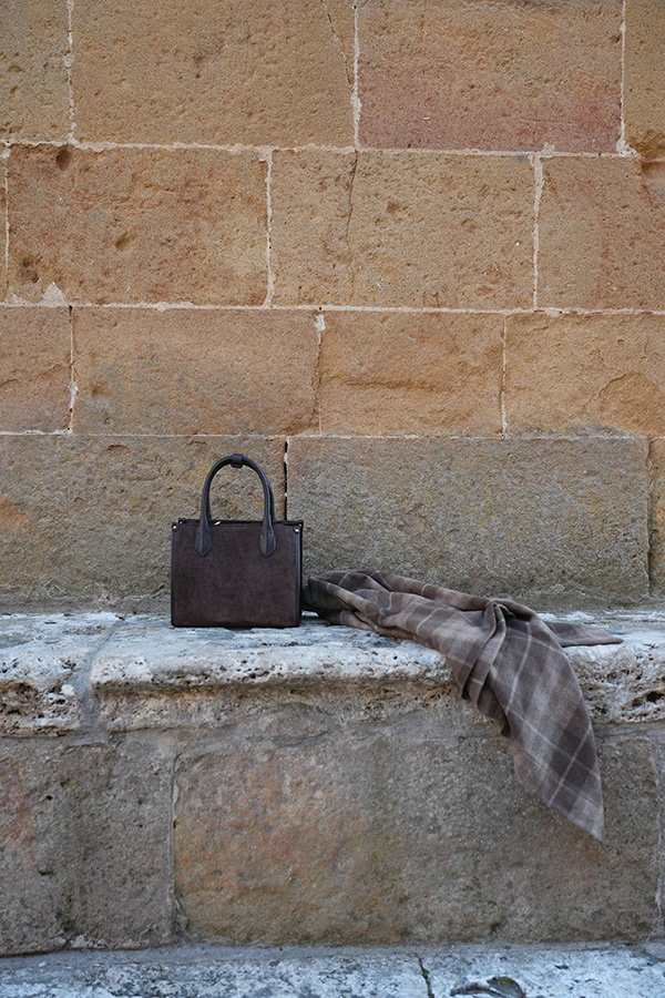 Damska torebka skórzana zamszowa Bellagio Cioccolato