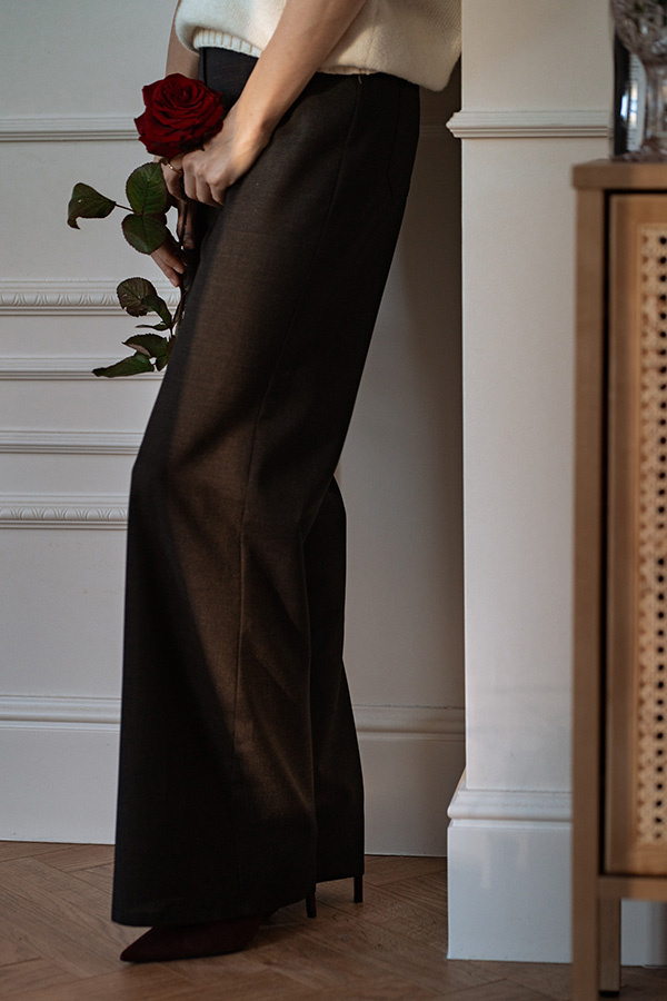 Damskie spodnie wełniane Federica Elegance Petit