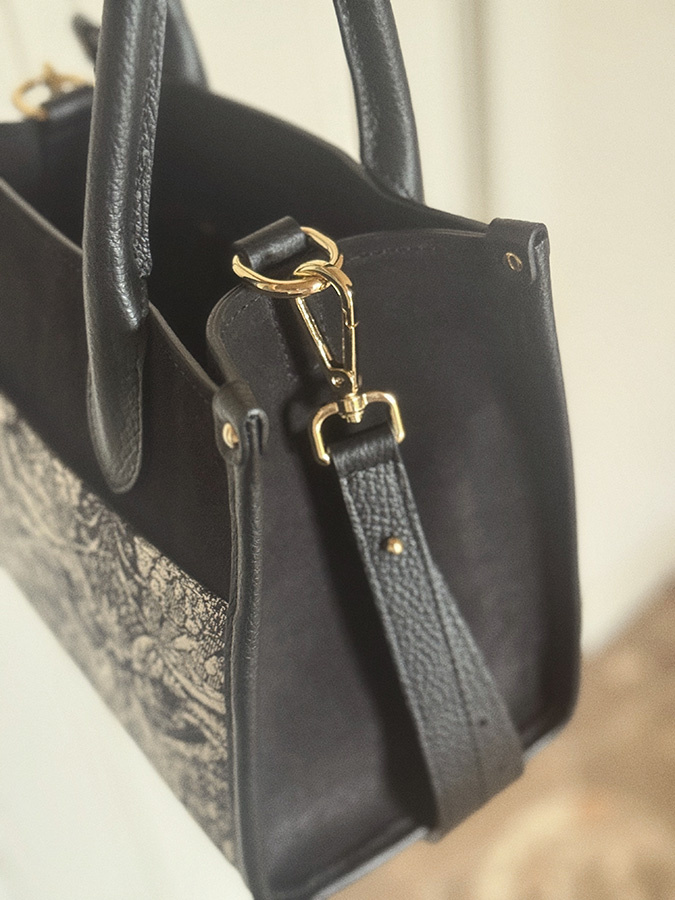 Damska torebka skórzana zamszowa Bellagio Fiori Nero