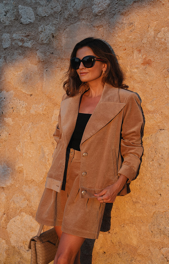 Damska katana sztruksowa Matilda Caramel