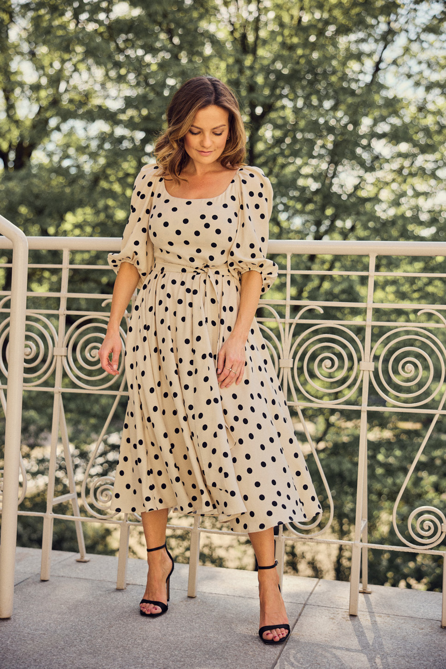 Sukienka midi z wiskozy Avignon Paris