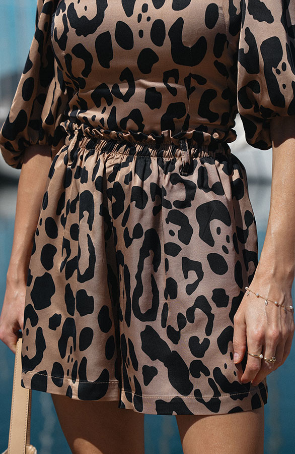 Damskie szorty z wiskozy Émilie Animal