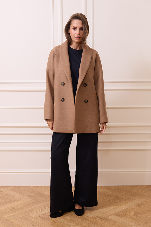 Krótki płaszcz z włoskiej wełny Carlotta Carmel