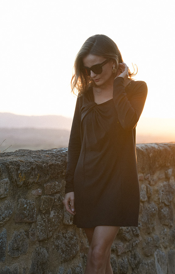 Krótka sukienka z modalu Noemi Chocolate