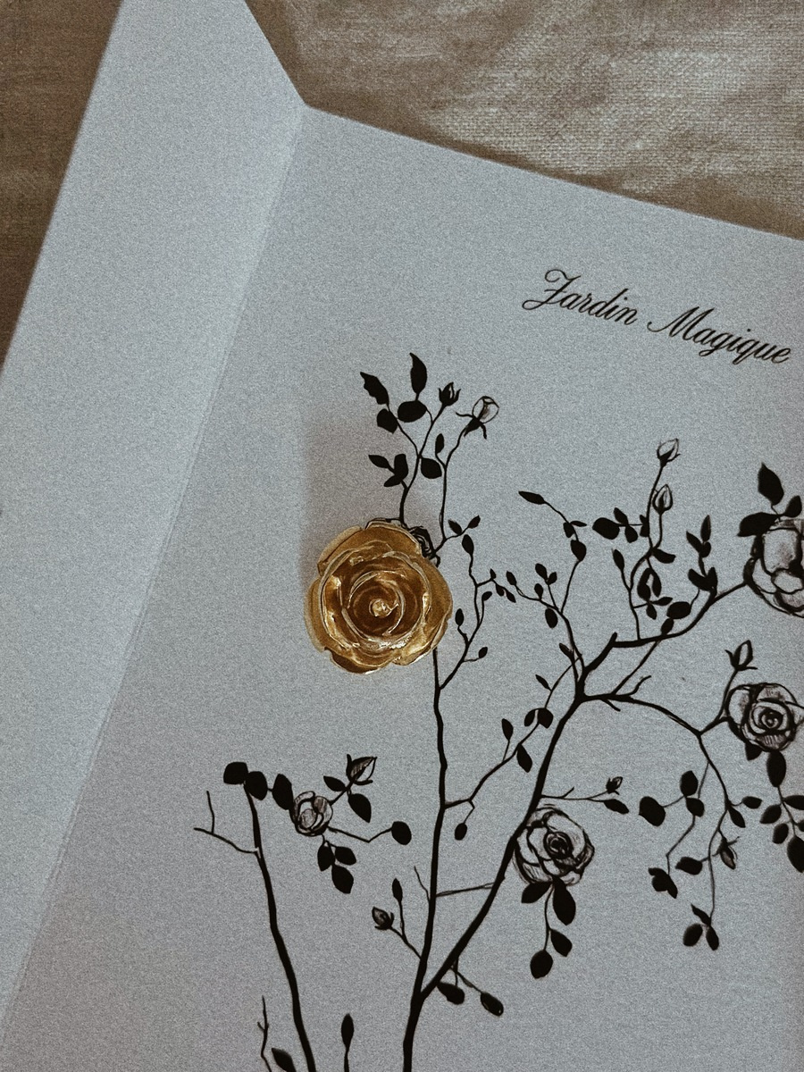 La Broche Rose Gold 